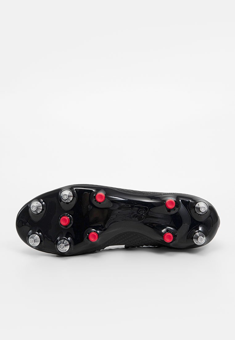 Fußballschuhe für weichen Untergrund