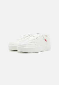 Levi's® Sporta apavi - brilliant white