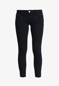 Sélectionné, flora