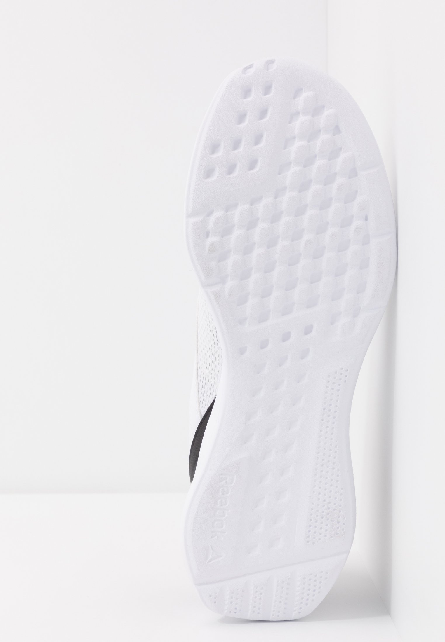 Reebok LITE 2.0 Treningssko whiteblackhvit Zalando.no Reebok LITE 2.0 Treningssko whiteblackhvit Zalando.no
