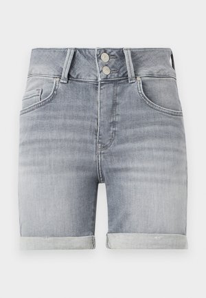 Lyseblå denimshorts med optrukne manchetter, dobbelt sølvknaplukning, for- og baglommer samt bæltestropper.
