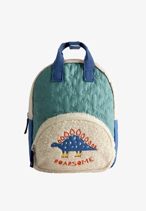 Malý detský batoh s tyrkysovými stehmi v tvare dinosaura, chlpatou prednou kapsou, modrou nášivkou dinosaura a nápisom „ROARSOME“ v oranžovej farbe.