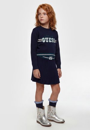 Guess, PULLOVER- UND PLISSIERTER ROCK-SET - A-Linien-Rock - dunkelblau