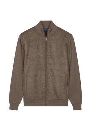 Braune Jacke mit durchgehendem Reißverschluss, geripptem Kragen, Bündchen und Saum sowie zwei vertikalen Fronttaschen, vor weißem Hintergrund dargestellt.