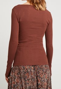 Even&Odd Maglietta a manica lunga - brown