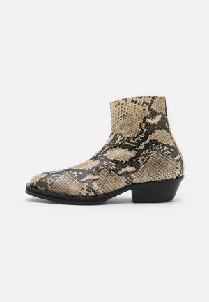 J.LINDEBERG WYATT SNAKE BOOTS - Cowboy/biker ankle boot - chipmunk