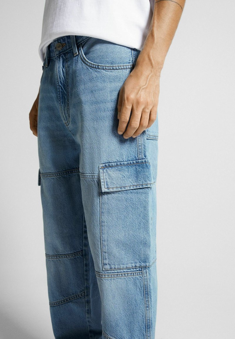 Bershka Vaqueros boyfriend light-blue denim/denim azul claro