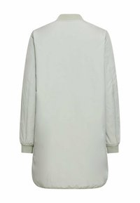 Lysegrå polstret jakke med ribbet krave og manchetter, som har et langt, lige snit. Fremstillet i glat, blankt stof uden synlige lukninger.