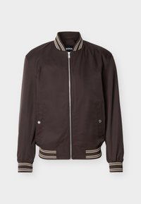 Niewybrane, dark brown