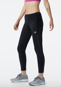 New Balance IMPACT RUN CROP. - Kurze Sporthose - black