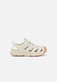 HOKA HOPARA UNISEX - Chodecké sandály - oat milk