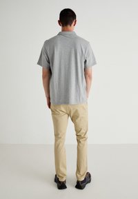 DOCKERS ORIGINAL - Pantalon classique - safari