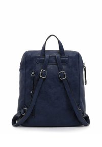 Námořnický modrý batoh z textura pěnové kůže, vybavený dvěma horními rukojeťmi, nastavitelnými ramenními popruhy a boční kapsou na zip.