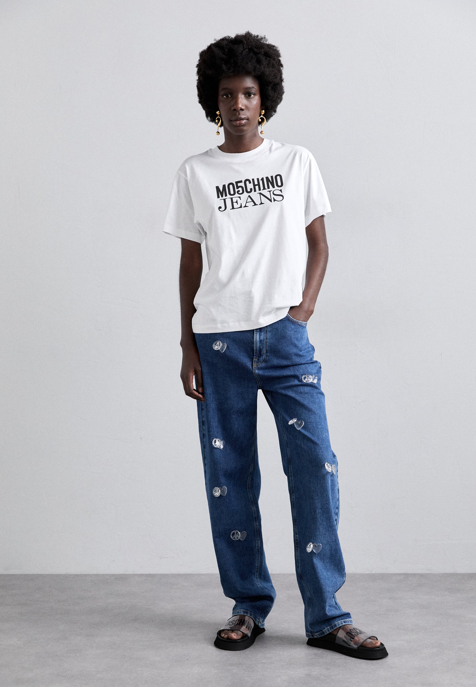 【MOSCHINO】ストレートフィットジーンズ Moschino Straight jeans