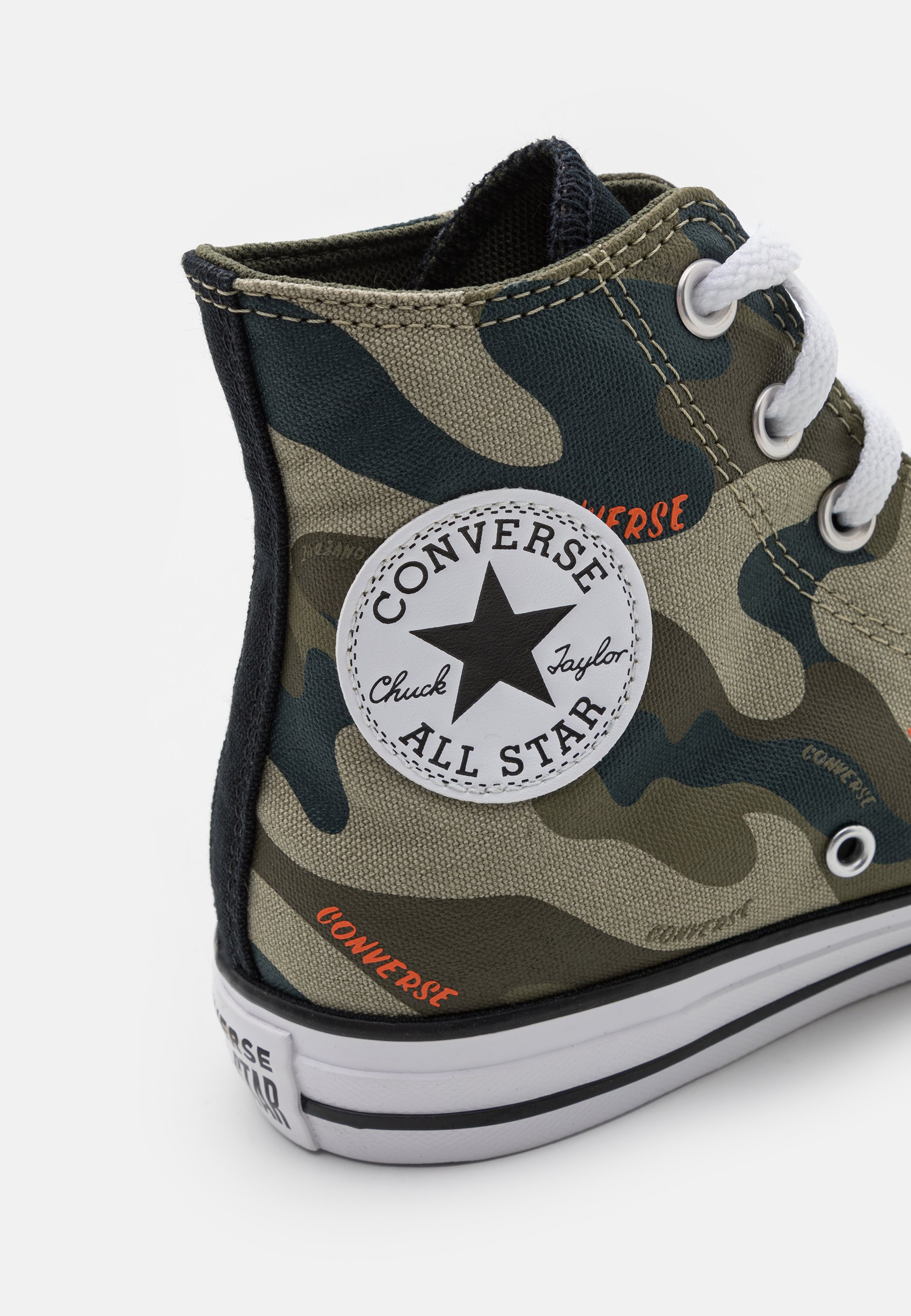 camo converse uk