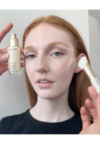 MAC HYPER REAL SKIN DUO - Skincare Set - n/a