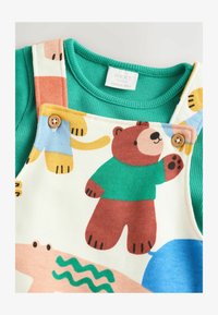 Valittu, bright character