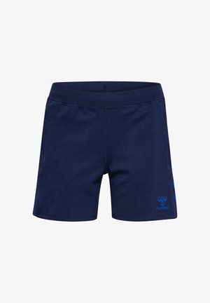 Granatowe sportowe spodenki z elastycznym pasem, bocznym paskiem i małym jasnoniebieskim logo hummel na lewej nogawce.