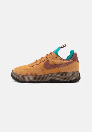Nike Sportswear, Baskets basses - beige