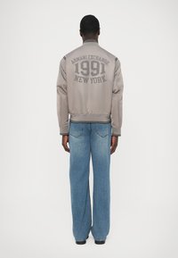 Armani Exchange BLOUSON JACKET - Geacă bomber - driftwood