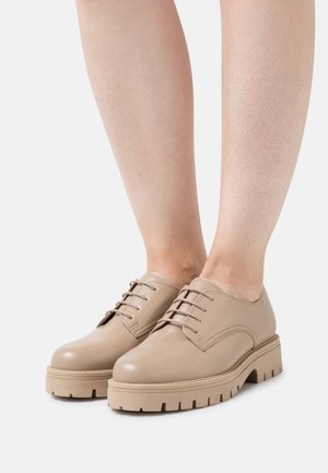 Gabor Comfort, Derbies - sand