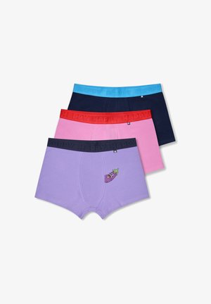 Trei perechi de boxeri: bleumarin cu talie albastră, roz cu talie roșie și mov cu talie neagră, toți având un mic desen cu vinete.