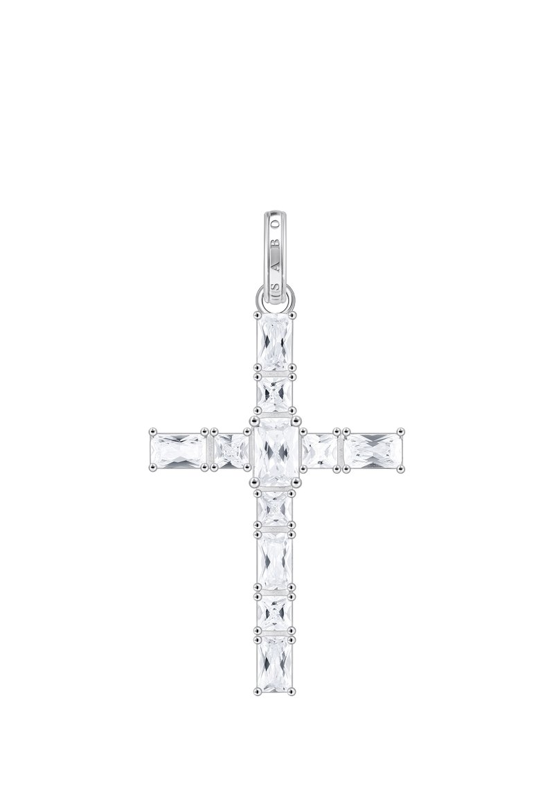 Silberanhänger in Form eines Kreuzes, bestehend aus rechteckigen, klaren Edelsteinen, die symmetrisch angeordnet sind, mit einer Öse oben, auf der "SABO" eingraviert ist.