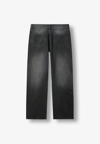 Melni džinsi ar taisnu kāju griezumu, piecu kabatu dizainu un vieglu izbalēšanu. Satur klasisku jostasvietu un pastiprinātu šuvju.