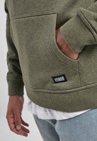 Urban Classics BASIC MELANGE HOODY - Majica s kapuljačom - darkgreen melange