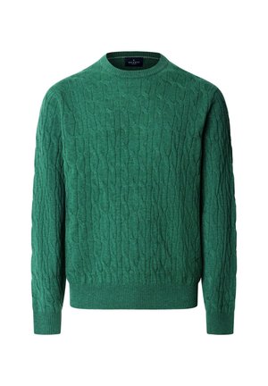Jersey de punto cable verde con cuello redondo, mangas largas y puños y bajo acanalados, mostrado sobre un fondo blanco.