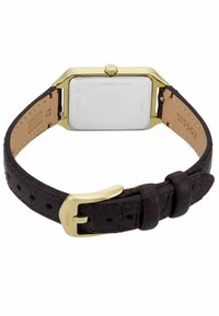 Montre rectangulaire en acier inoxydable doré avec un bracelet en cuir embossé marron foncé et une boucle en métal, arborant un design minimaliste.