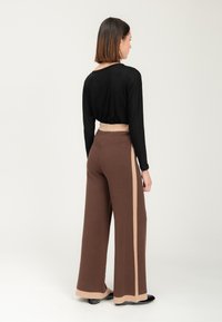 INFLUENCER Wide leg - brown