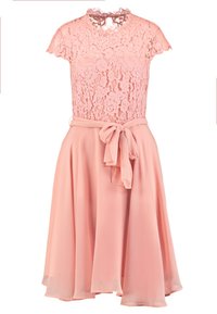 Růžové šaty délky po kolena s krajkovým topem s krátkým rukávem, vysokým výstřihem a mašlí na pásu, splývavá sukně z šifonu.