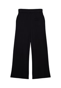 Czarne szerokie spodnie wykonane z miękkiego materiału, z elastycznym paskiem, dwoma bocznymi kieszeniami i jedną tylną kieszenią. Gładka faktura.