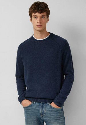 - Sweter