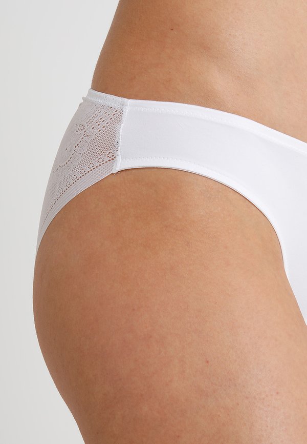 INVISIBLE  - Pants - weiß4