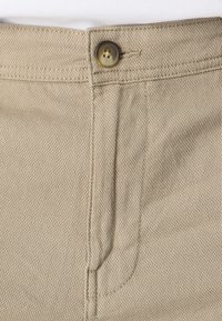 Selected Homme LUTON FLEX NOOS - Šortky - vetiver