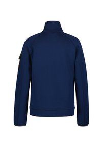 Granatowy sweter z wysokim kołnierzem, długimi rękawami i czarnymi akcentami na ramionach, charakteryzujący się gładkim, teksturowanym materiałem.