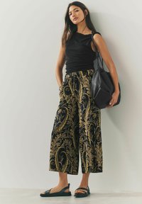 Next WIDE LEG - Kalhoty - black gold paisley print