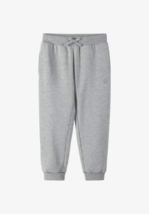 Jasnoszare spodnie dresowe z mieszanki bawełny z elastycznym pasem, troczkiem do wiązania, bocznymi kieszeniami, ściągaczami przy nogawkach oraz subtelnym haftowanym logo na lewej udzie.