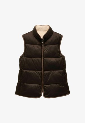 Pruun polsterdatud vest kõrge kraega, lukuga ja kontrastse äärisega. Omab horisontaalset õmblust ja pehmet sisepinda.