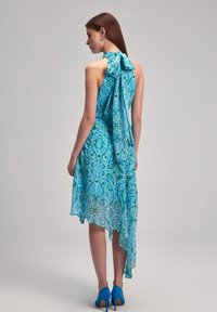 adL HALTER NECK - Vestido largo - printed blue