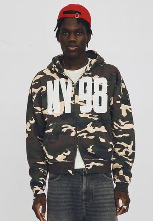 Bershka, CAMOUFLAGE ZIP-UP - HOODIE. - Zip-up sweatshirt - dark green