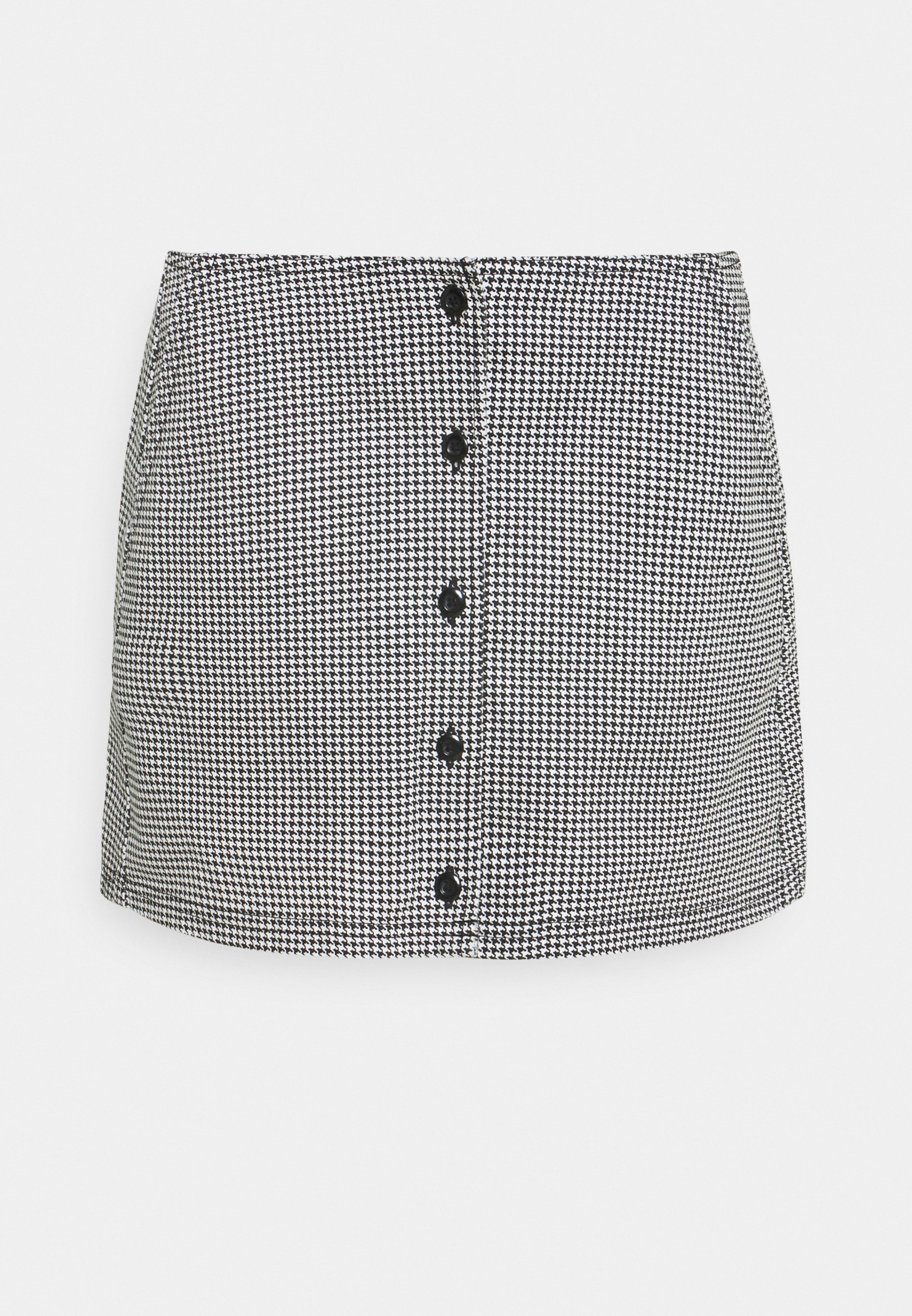 short black and white skirt