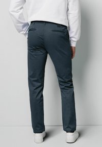 Meyer M5 - Chino - blau