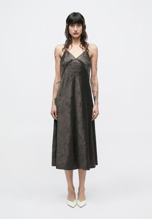 FAVELLA - Koktailové šaty/večierkové šaty - chocolate