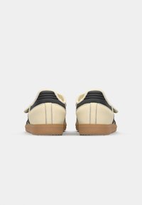 adidas Originals SAMBA JANE - Bailarinas con hebilla - cream white/core black
