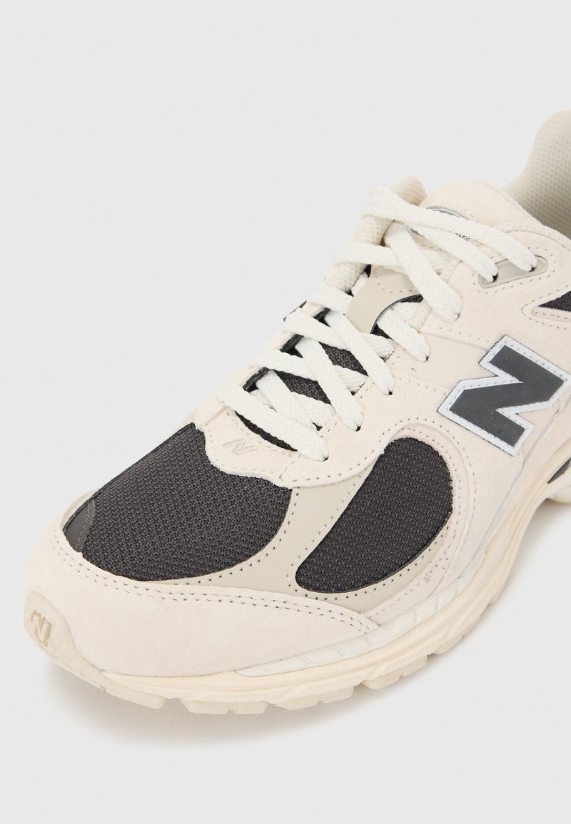 New Balance U2002 UNISEX - Sneakers laag - arid stone