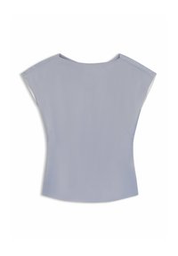 Top azzurro chiaro a maniche corte con scollatura ampia e texture liscia. Presenta un design minimalista senza fantasie o decorazioni.