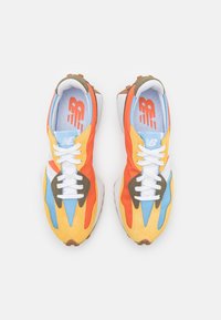 New Balance MS327 UNISEX - Sapatilhas - red clay